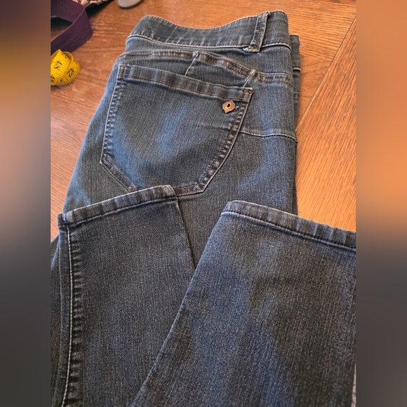 Ab"solution® High Rise Modern Plus Size Ankle Length Jeans Sz 16w 28"inseam  EUC - Picture 5 of 7